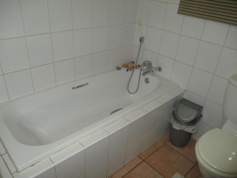 3 Bedroom Property for Sale in Langenhovenpark Free State